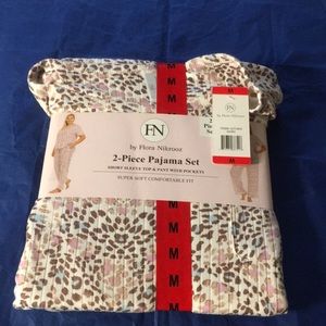 Flora Nikrooz Pajama Set
